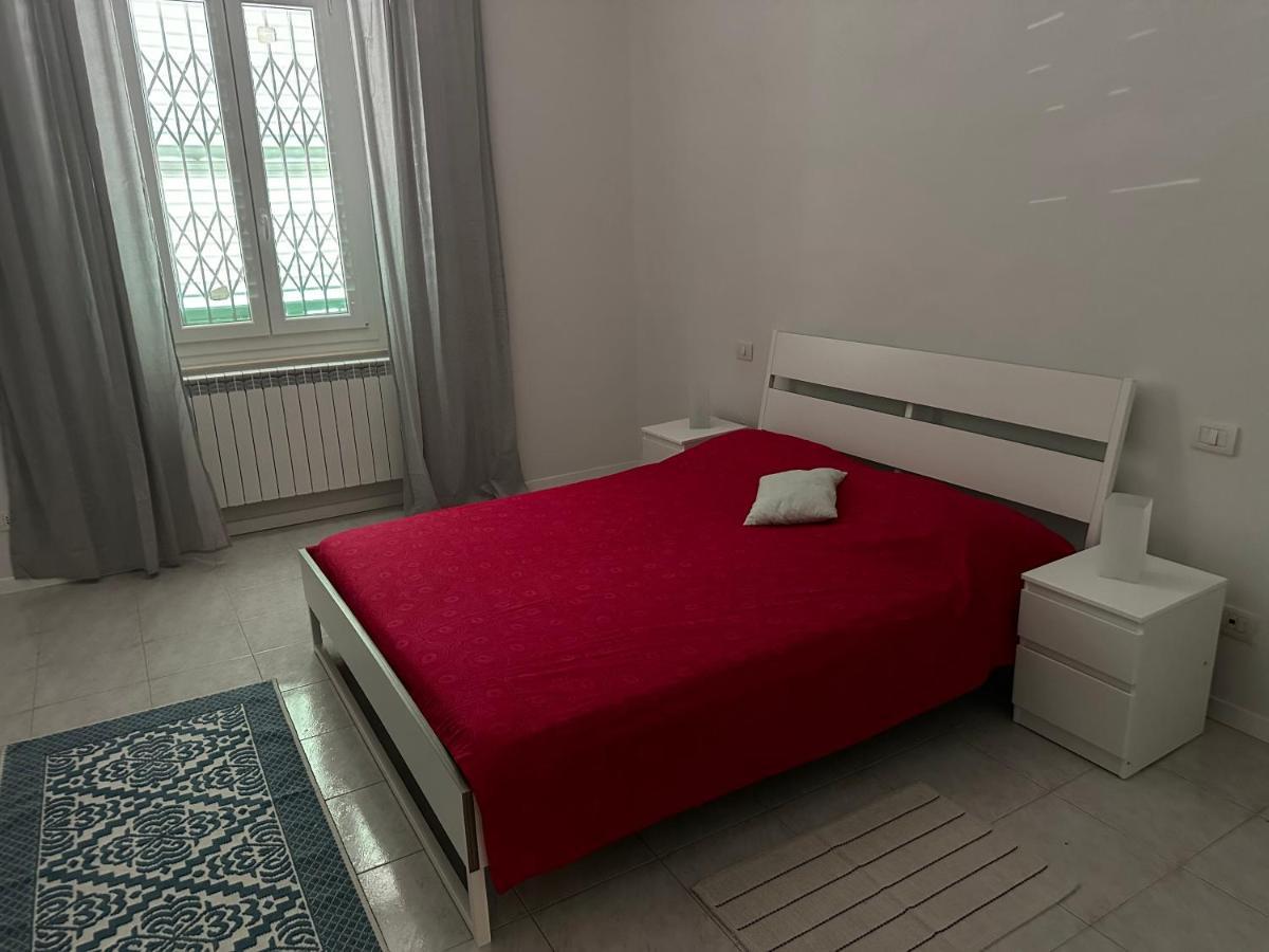 Casa Susanna - Delizioso Piano Terra, Centralissimo, Superservito, Tranquillo, Appena Fuori Ztl Parcheggio Libero Terni Eksteriør bilde